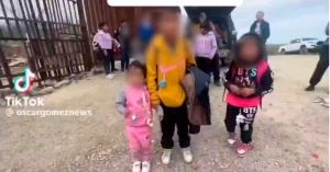 Drama de menores abandonados en la frontera cimbra a Puebla