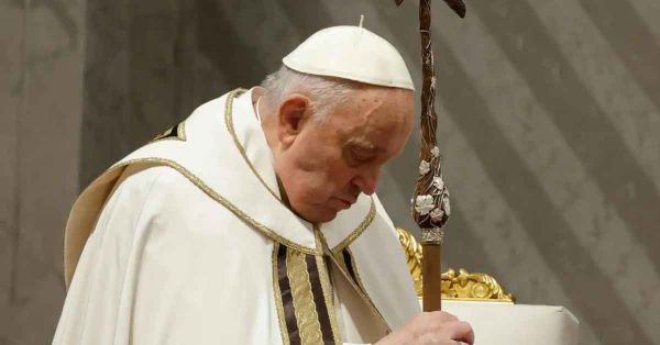 Está Papa Francisco “entristecido” por tragedia en Sídney