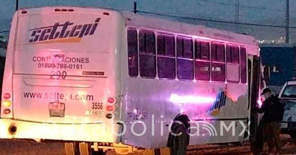 Participaron 2 veh&iacute;culos en asalto a trabajadores de Volkswagen