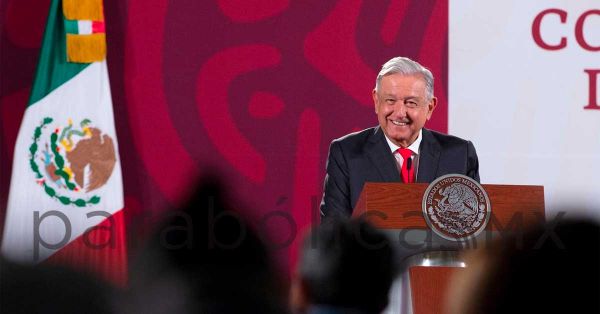 Presume López Obrador que economía de México es más grande que la de España