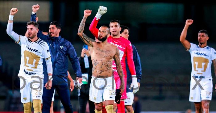 Consigue Dani Alves su primera victoria con Pumas ante Querétaro