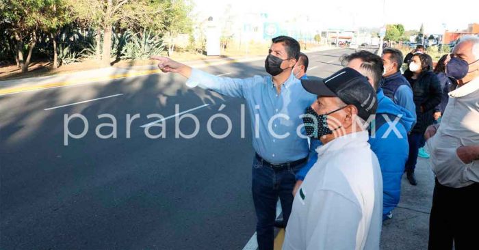 "Este Gobierno s&iacute; trabaja&ldquo;, se&ntilde;ala Eduardo Rivera al entregar pavimentaci&oacute;n