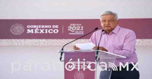 Exhibe AMLO oficio de EEUU tras investigación a cabeza de Vaca