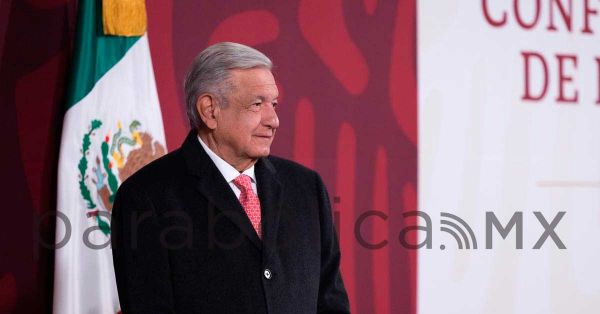 Reconoce López Obrador que se equivocó al invitar a Lilly Téllez a la 4T