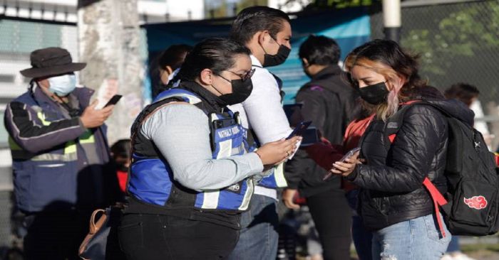 Reportan en México 9,898 contagios y 73 muertes en un día