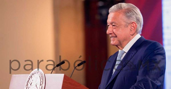 Reta López Obrador a Loret de Mola a retirarse del periodismo