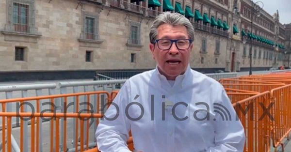 “Provengo de una familia campesina pobre, ahora formo parte de la clase media”: Monreal