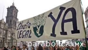 Diputados dan largas al tema del aborto en Puebla