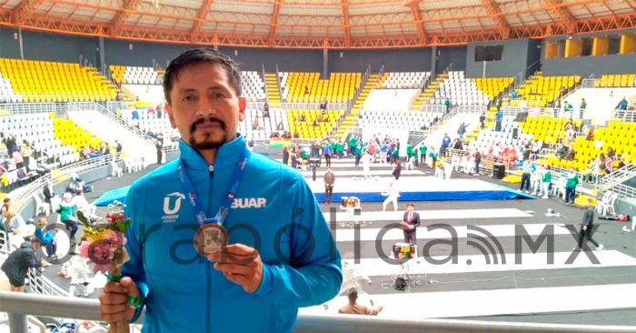 Gana entrenador de la BUAP medalla de plata en el Campeonato Panamericano de Esgrima