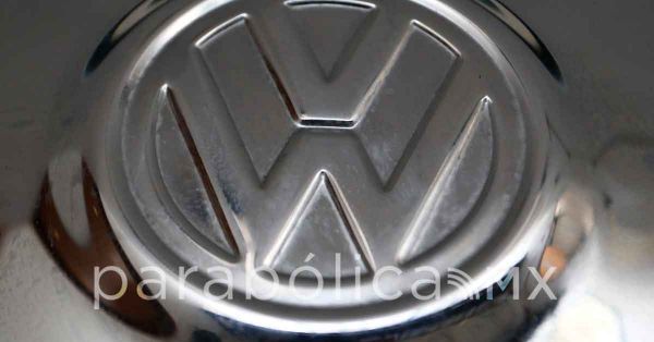 Asaltan cami&oacute;n de trabajadores de Volkswagen