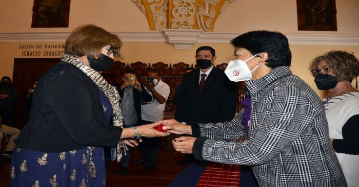 Reconoce BUAP generaci&oacute;n 68-72 de Odontolog&iacute;a