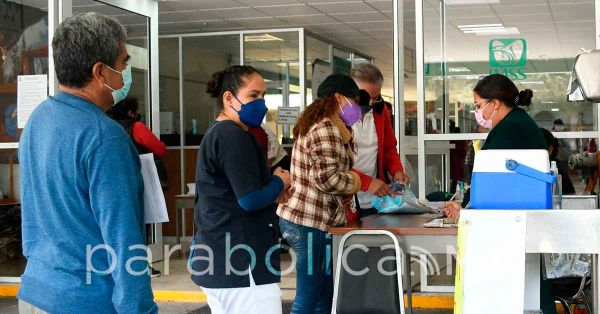 Convoca Salud a aplicarse refuerzos antiCovid; pide no excederse en dosis
