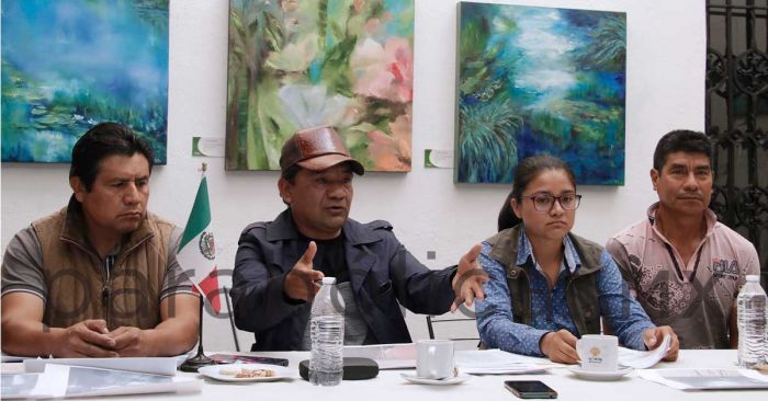 Pide alcalde a vecinos de la Resurrección acercarse para escuchar sus demandas