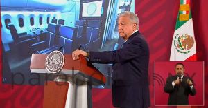 Propone López Obrador rentar avión presidencial para bodas y quince años
