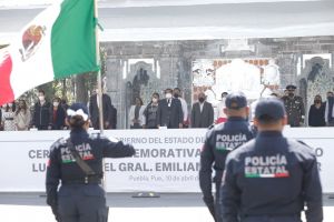 En Puebla y el país no hay cabida para los corruptos y traidores: Barbosa