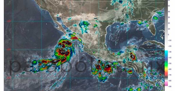 Se mantendrá tormenta tropical “Javier” en costas mexicanas