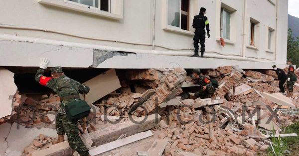 Aumentan a 65 los muertos por sismo en Sichuan, China