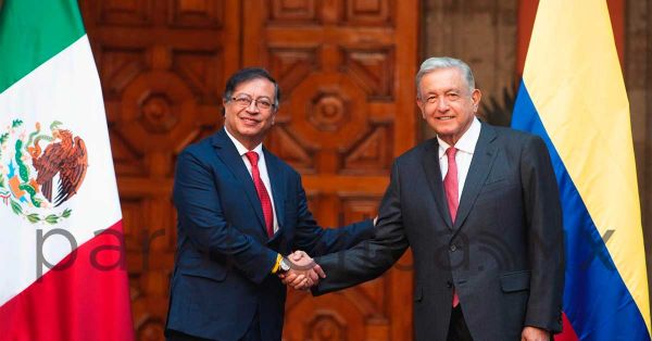 Se reúne AMLO con Gustavo Petro, presidente de Colombia