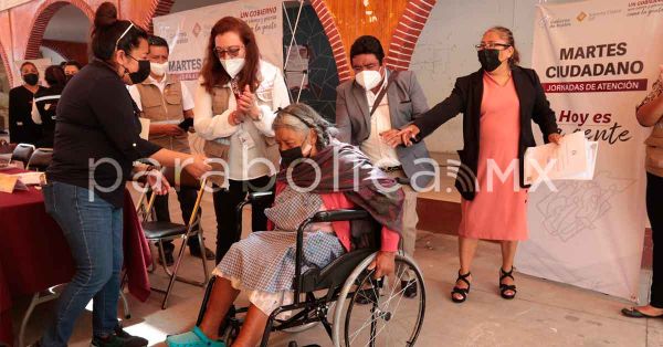 Entrega SEDIF sillas de ruedas a infantes en Felipe Ángeles