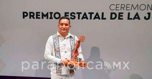 Gana estudiante BUAP el Premio Estatal de la Juventud 2022 de Tlaxcala