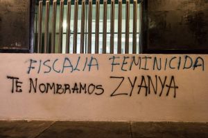Con gas pimienta Fiscalía revienta manifestación por feminicidio de Zyanya
