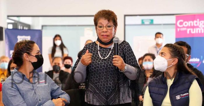 Compartieron j&oacute;venes y adultos de Puebla experiencias en el conversatorio entre generaciones