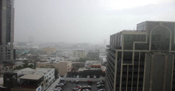 Registra lluvias moderadas en Monterrey