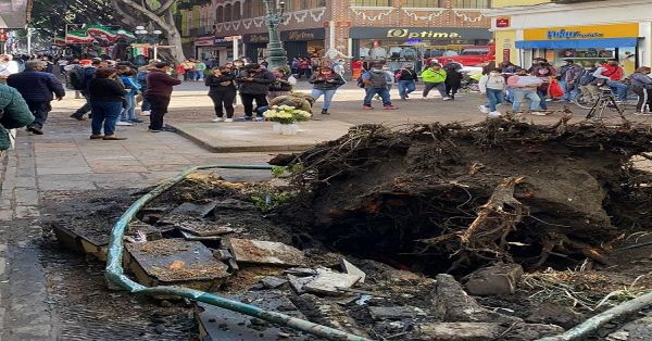 Despiden  familiares y amigos a Santy, menor fallecido por la ca&iacute;da de &aacute;rbol en el centro
