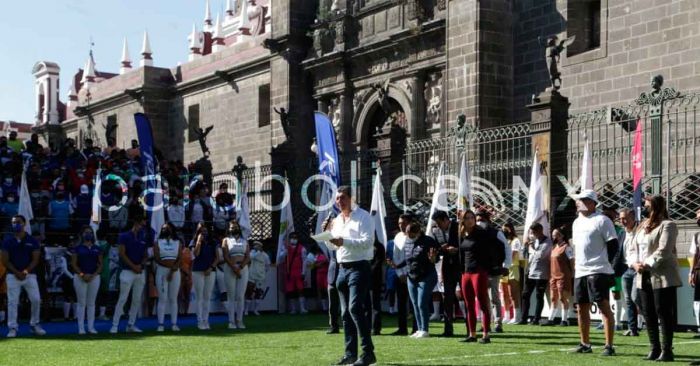 Arranca en el Z&oacute;calo de la ciudad el torneo &ldquo;De la Calle a la Cancha&rdquo;