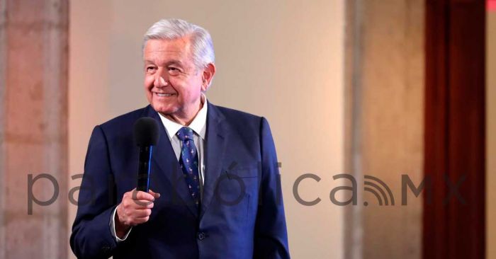 Critica López Obrador propuesta de Premio Nobel de la Paz para Volodimir Zelensky