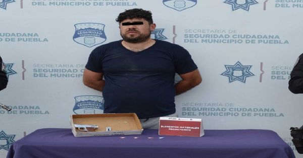 Detienen a un hombre por el delito de violencia familiar en Puebla