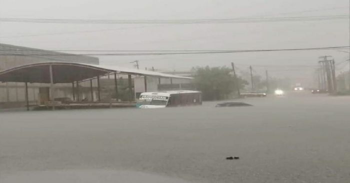 Reportan diversas inundaciones en Veracruz por las intensas lluvias