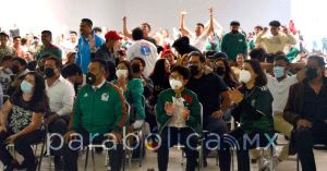 Rectora y comunidad BUAP disfrutan del primer encuentro de México en la Copa Mundial