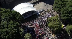 Acuden 100 mil poblanos a la marcha pro 4T en Puebla capital