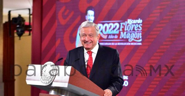 Presume López Obrador que el peso mexicano es el más apreciado en el mundo