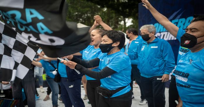 Realizan con éxito la Carrera Nocturna de la BUAP
