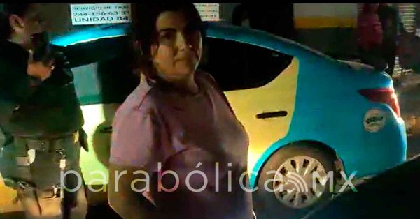 Golpea regidora de Fuerza por M&eacute;xico a agente vial de Atlixco