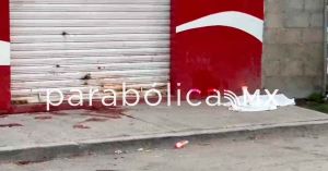 Asesinan a 4 hombres en calles de Totimehuacán; habrían usado rifles de asalto