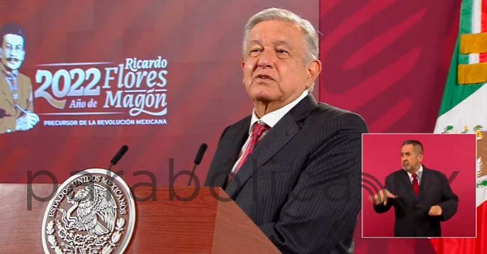 Acusa López Obrador persecución política a Javier Corral