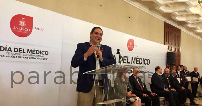 Condenan a 9 años de prisión a ex secretario de Salud en Jalisco por desvío de recursos