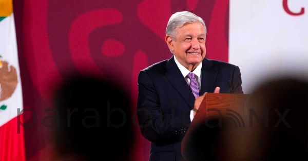 Asegura López Obrador que cuenta con el respaldo de los senadores de Morena