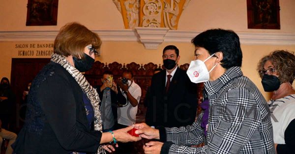 La generación 68-72 de Odontología deja muy en alto el nombre de la BUAP: Rectora María Lilia Cedillo Ramírez