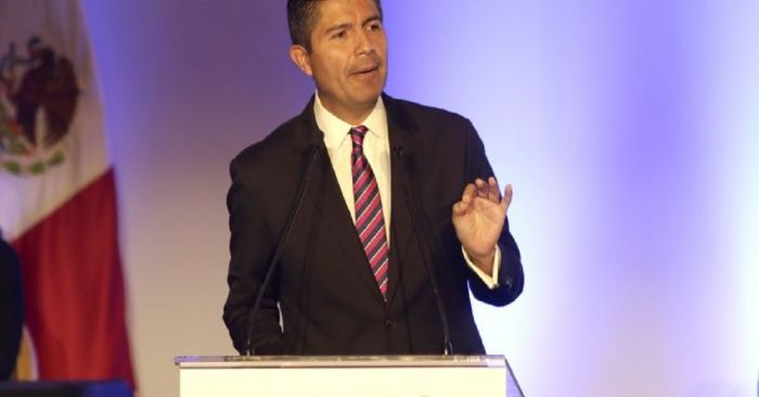 Acusa Eduardo Rivera a líderes ambulantes por generar inseguridad y corrupción