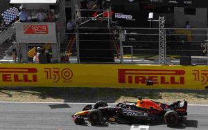 Checo Pérez hace ganar a Verstappen el Gran Premio de España de Montmeló