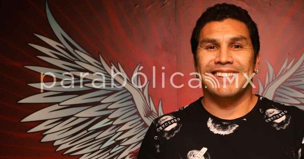 Apadrina Salvador Caba&ntilde;as la inauguraci&oacute;n de un Bar en Puebla