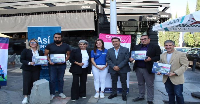 Entrega Ayuntamiento de Puebla camellones de la Avenida Juárez en custodia para su cuidado