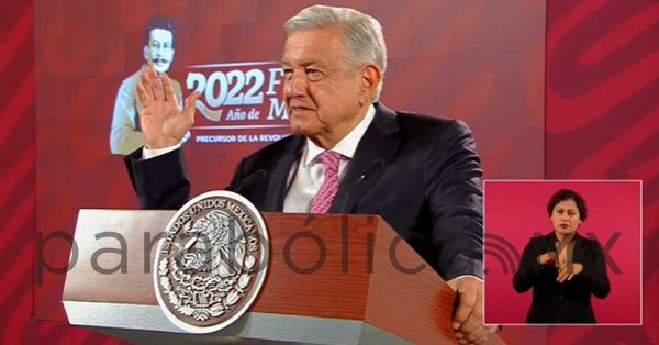 Propone AMLO que nueva alianza opositora se llame Unidos Fuerza Conservadora