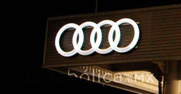 Se grad&uacute;a la quinta generaci&oacute;n de aprendices de la planta Audi M&eacute;xico