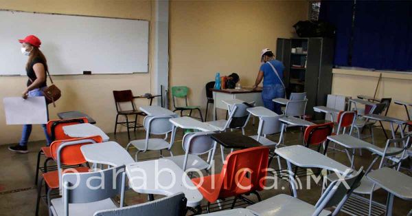 Llama Barbosa a romper &quot;desgano e inactividad&quot; de la pandemia ante el regreso a clases