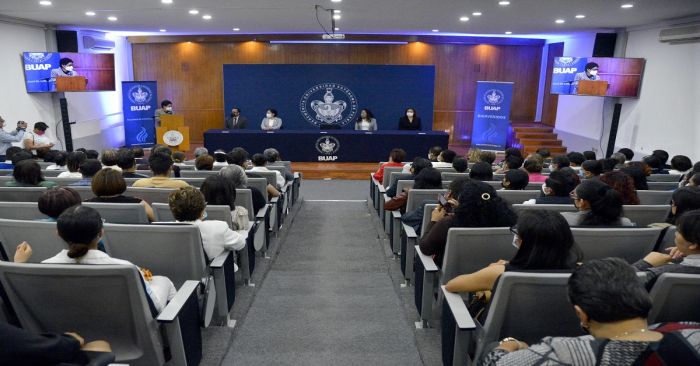 Reconocen labor de la Facultad de Enfermería de la BUAP